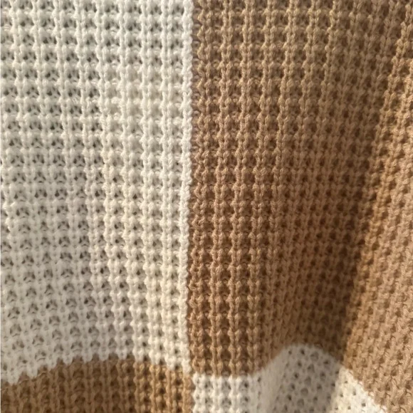 Jessica Simpson Colorblock Knit Sweater - Picture 5 of 5